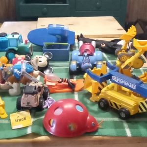 Collection of vintage toys valued at $100